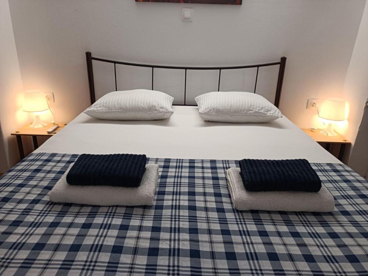 Apartment Dipla Athene Buitenkant foto